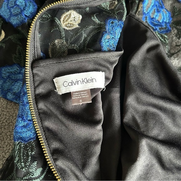 Calvin Klein Blue Ruffled Tiered Fit Bell Sleeve Formal, Cocktail Feminine Dress - Picture 10 of 14